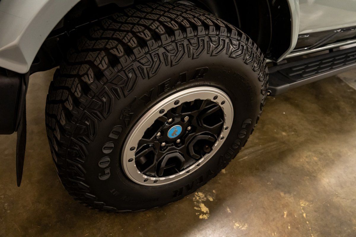 Used 2022 Ford Bronco Outer Banks w/ Sasquatch Package AWD/4WD image 21
