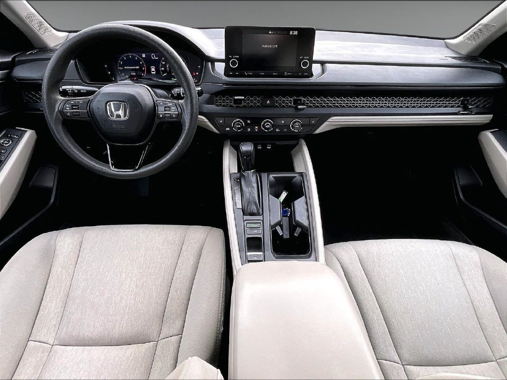 Used 2023 Honda Accord EX image 21