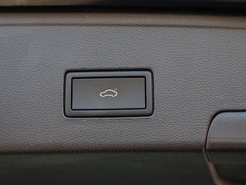 Used 2023 Volkswagen Atlas Cross Sport SEL image 6