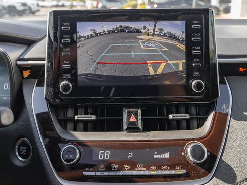 Used 2020 Toyota Corolla SE w/ SE Premium Package FWD image 14