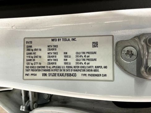 Used 2020 Tesla Model 3 Standard Range Plus image 35