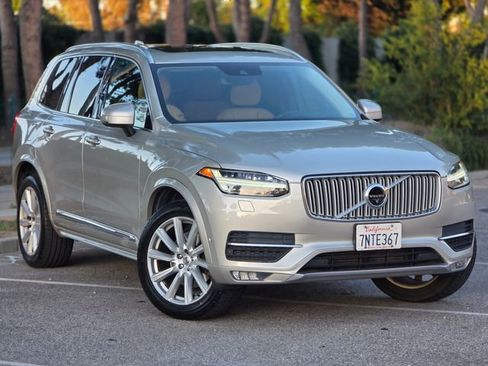 Used 2016 Volvo XC90 T6 Inscription w/ Vision Package image 2