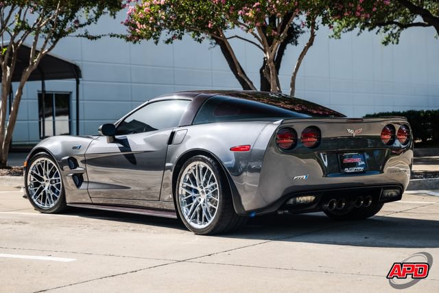 Used 2009 Chevrolet Corvette ZR1 w/ Preferred Equipment Group RWD image 53