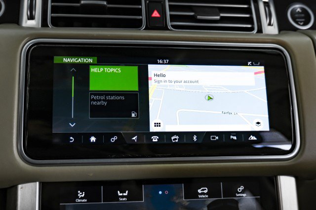 Used 2020 Land Rover Range Rover HSE AWD/4WD image 28