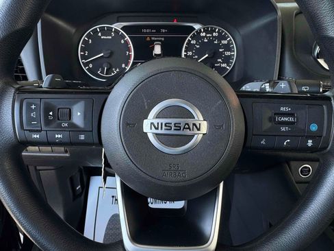 Used 2021 Nissan Rogue SV AWD/4WD image 12