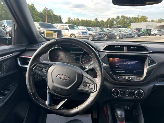 Used 2023 Chevrolet TrailBlazer RS w/ Convenience Package FWD image 9