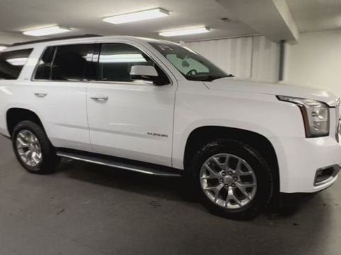 Used 2019 GMC Yukon SLE w/ SLE Value Package AWD/4WD image 2