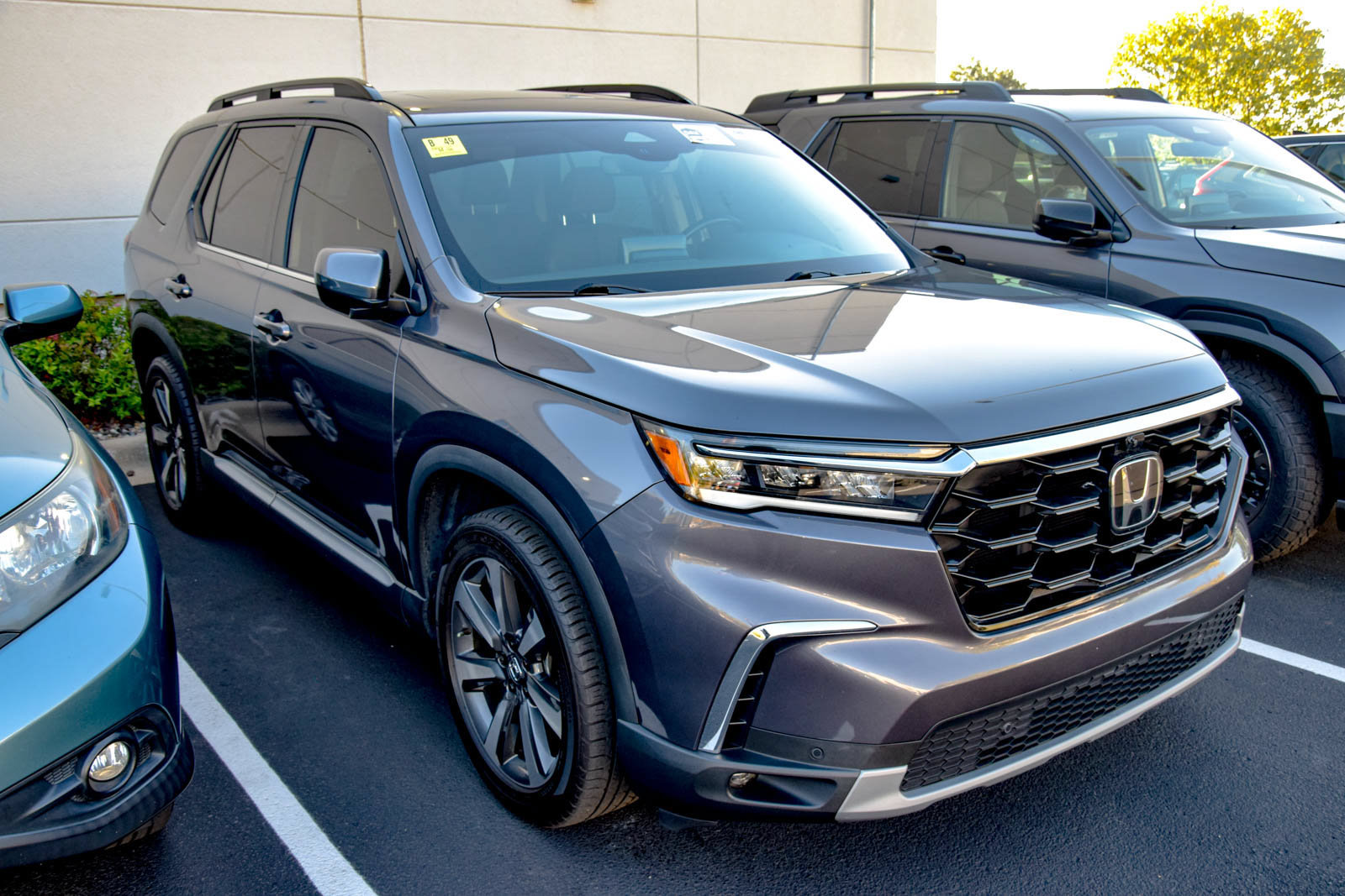 Used 2023 Honda Pilot Elite image 4