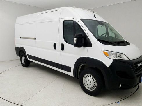Used 2026 RAM ProMaster 2500 w/ Convenience Group FWD image 1