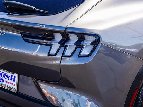 Used 2023 Ford Mustang Mach-E Select image 4