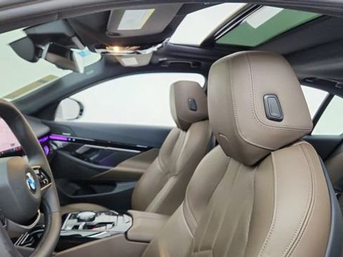 Used 2026 BMW 530i image 32