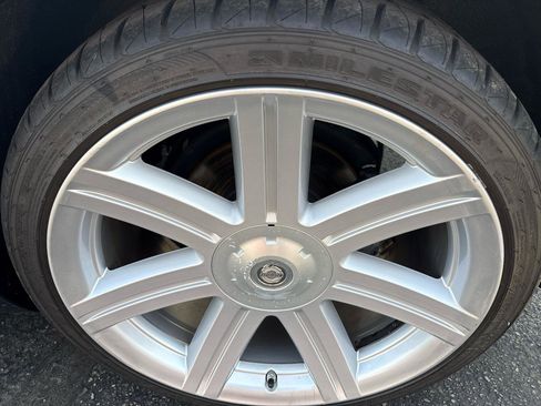 Used 2006 Chrysler Crossfire Limited image 5