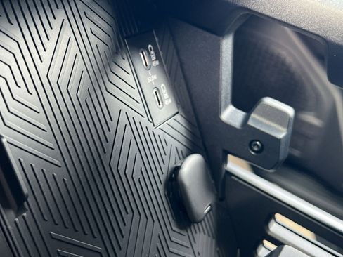 New 2025 Toyota 4Runner Limited image 27