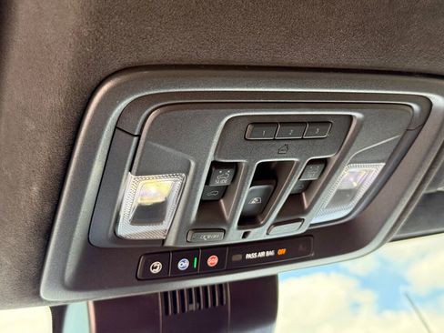 Used 2025 GMC Sierra 3500 Denali Ultimate image 28