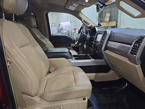 Used 2017 Ford F350 Lariat image 10