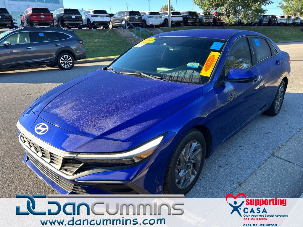 Used 2024 Hyundai Elantra SEL FWD image 1