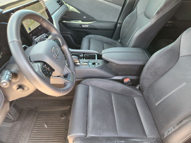 Used 2026 Lexus TX 350 AWD w/ Technology Package image 12