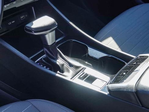 Used 2024 Hyundai Santa Cruz SEL image 18