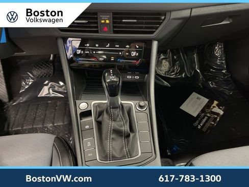 New 2026 Volkswagen Jetta SE FWD image 22