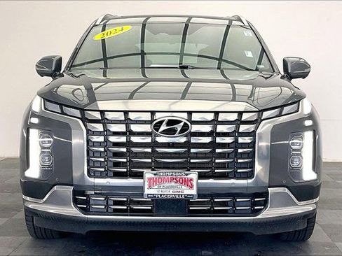 Used 2024 Hyundai Palisade Calligraphy AWD/4WD image 2