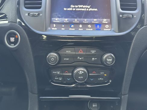 Used 2023 Chrysler 300 S image 14