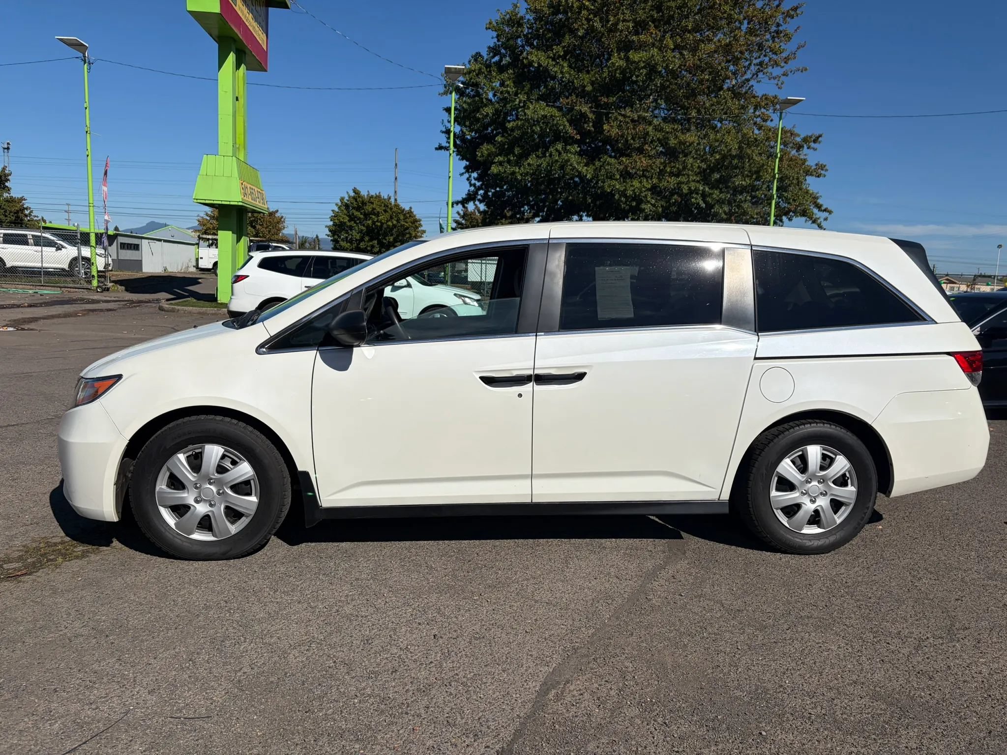 Used 2014 Honda Odyssey LX image 4