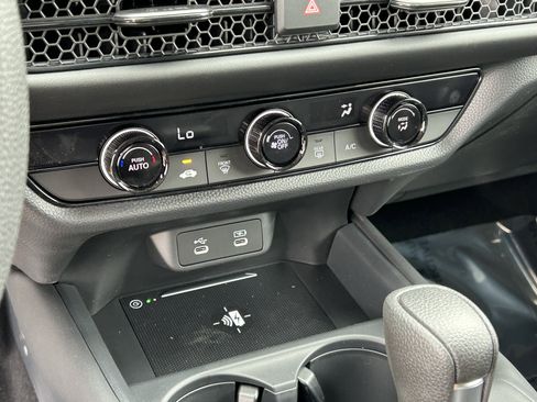New 2027 Honda HR-V LX image 16
