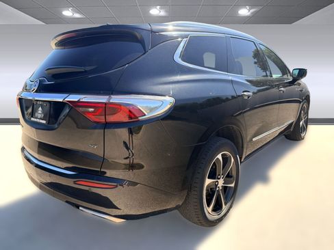 Used 2022 Buick Enclave Essence w/ Experience Buick Package image 9