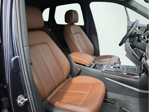 Used 2020 Audi Q5 Prestige AWD/4WD image 19