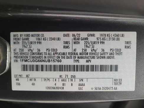 Used 2022 Ford Escape SE w/ SE Sport Appearance Package image 33