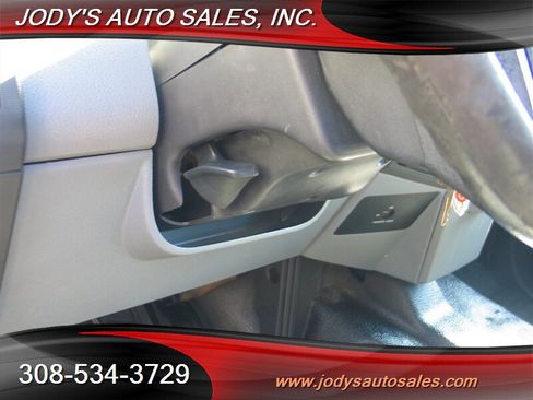 Used 2015 Ford F250 XL w/ Power Equipment Group image 4