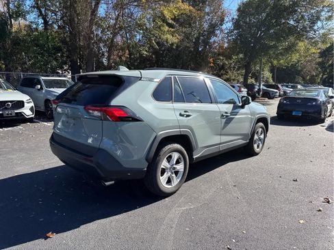 Used 2021 Toyota RAV4 XLE image 19