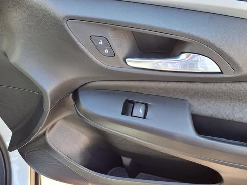 Certified 2026 Buick Envista Preferred FWD image 26