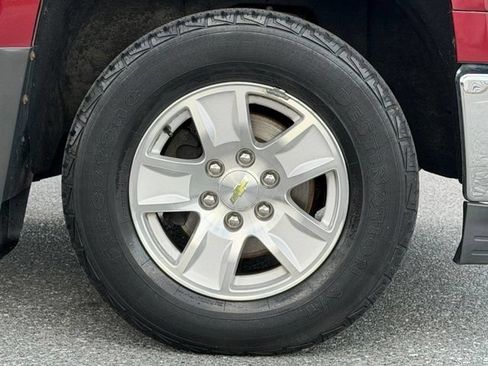 Used 2015 Chevrolet Silverado 1500 LT AWD/4WD image 16