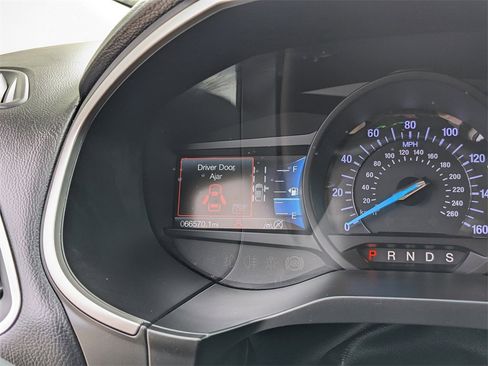 Used 2019 Ford Edge SEL w/ Equipment Group 201A image 37