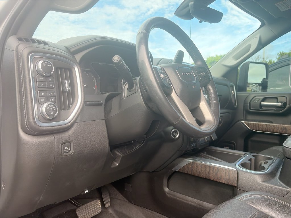 Used 2021 GMC Sierra 2500 Denali w/ Denali Ultimate Package AWD/4WD image 12