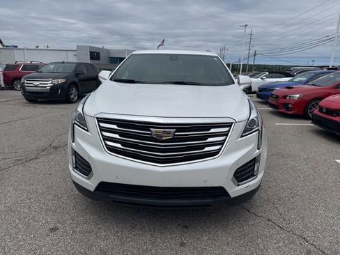Used 2019 Cadillac XT5 Luxury FWD image 2