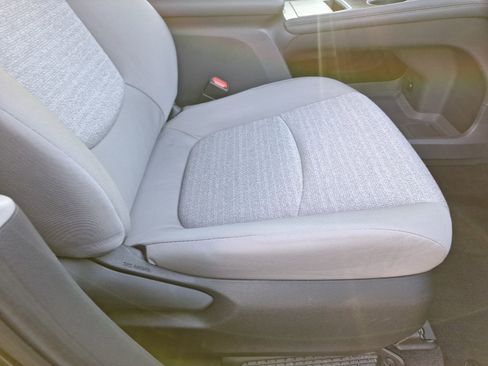 Used 2024 Toyota Sienna LE image 33