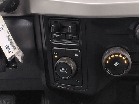 Used 2025 Ford F250 XLT w/ FX4 Off-Road Package image 21