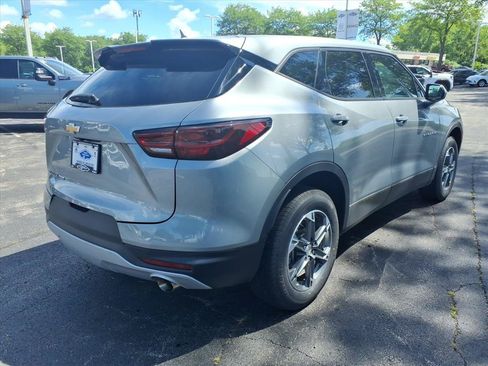 Used 2025 Chevrolet Blazer LT AWD/4WD image 7