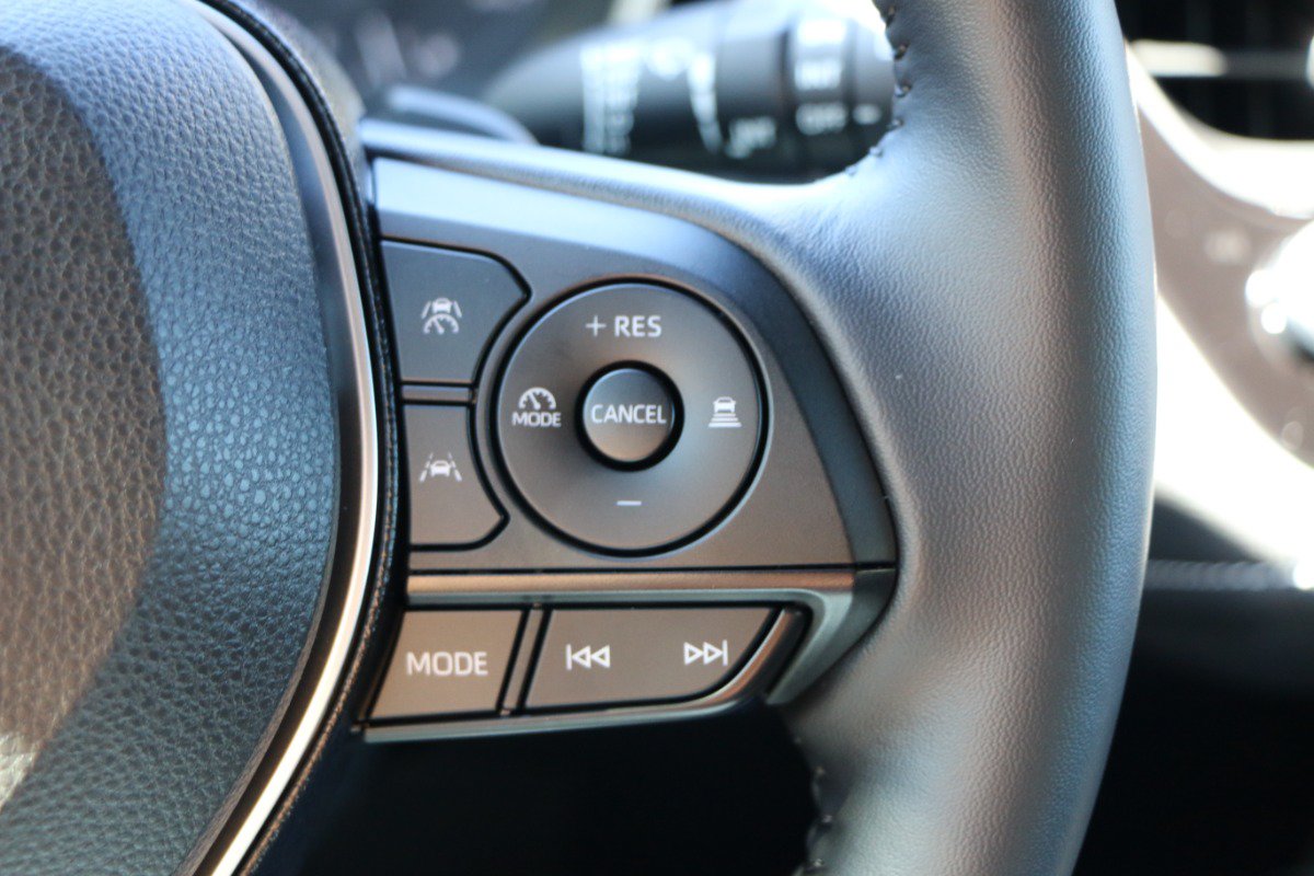 Used 2026 Toyota Corolla SE FWD image 19