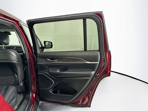 Used 2021 Jeep Grand Cherokee L Limited w/ Trailer Tow Group (B) image 33