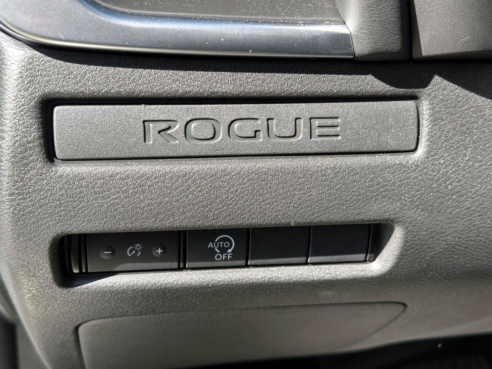 Certified 2025 Nissan Rogue S AWD/4WD image 19