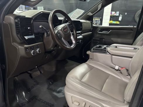 Used 2025 GMC Sierra 1500 SLT image 14