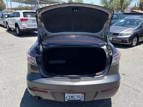 Used 2013 MAZDA MAZDA3 i Touring FWD image 14