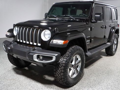 Used 2022 Jeep Wrangler Unlimited Sahara image 31