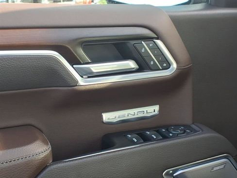 Used 2025 GMC Sierra 1500 Denali AWD/4WD image 14