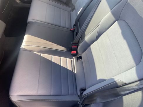 Used 2025 Volkswagen Jetta SE image 38