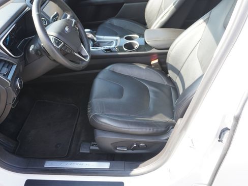 Used 2014 Ford Fusion Titanium image 16