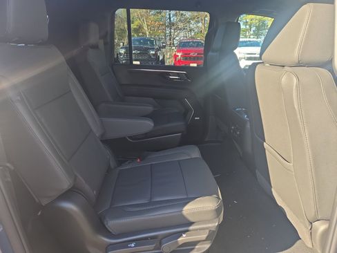 New 2026 Chevrolet Suburban LT w/ Comfort Package image 27